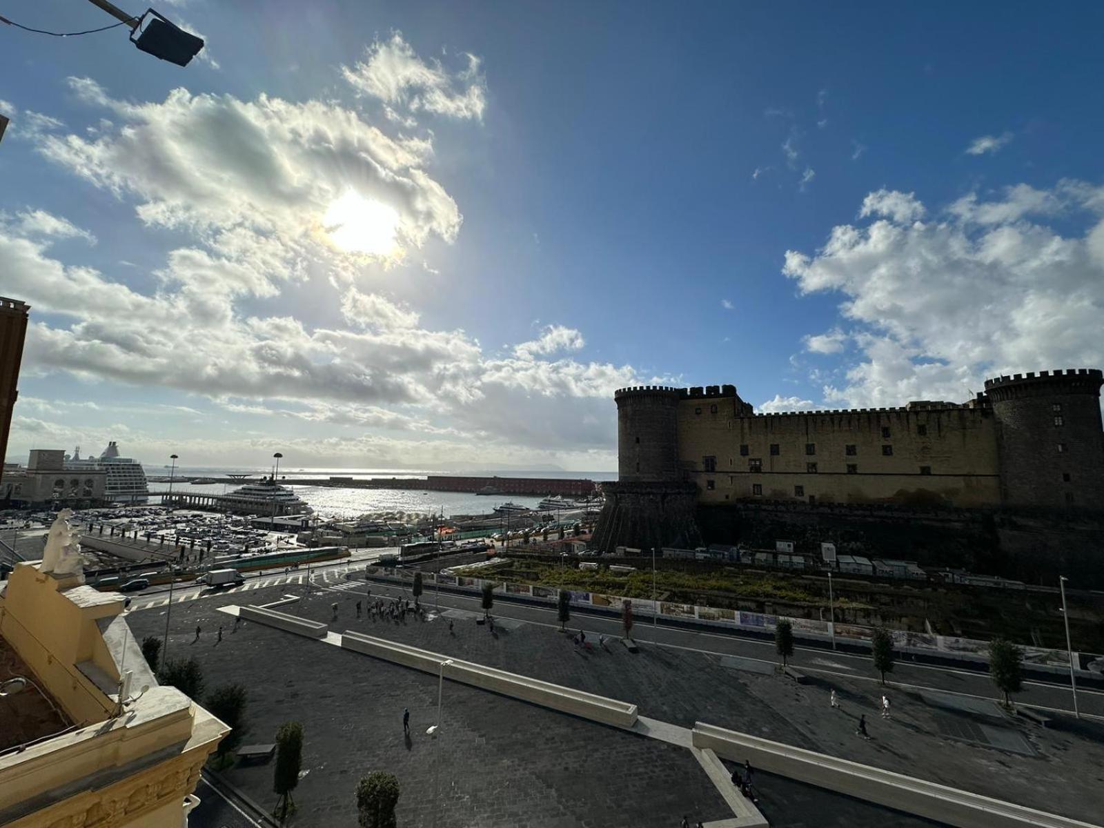 La Dimora Al Castello Central Flat Naples - My Place Экстерьер фото